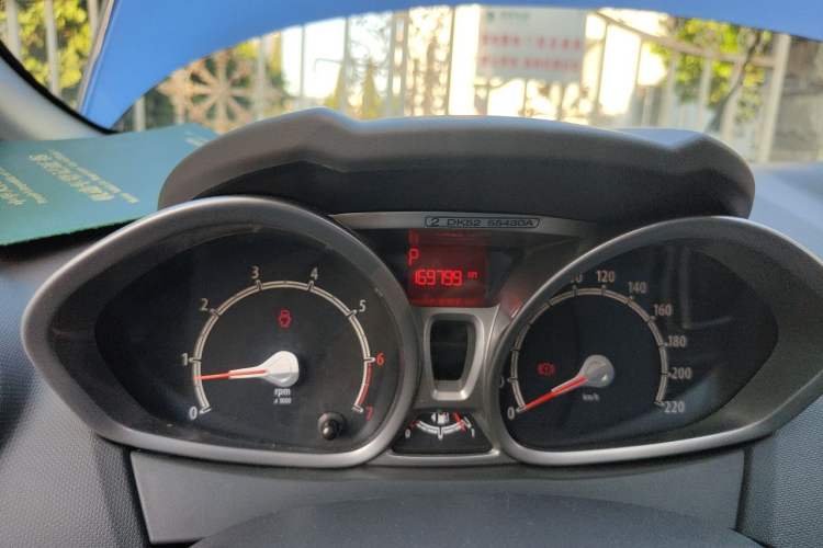 Used Ford Fiesta 2011 Sedan 1.5L Automatic Fashion Edition Odometer Close Up