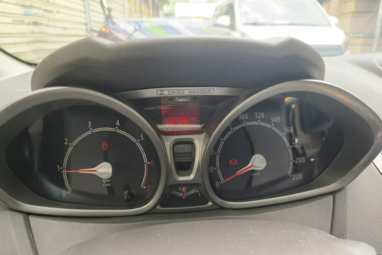 Used Ford Fiesta 2011 Sedan 1.5L Automatic Fashion Edition Odometer Close Up