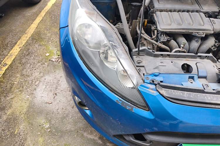 Used Ford Fiesta 2011 Hatchback 1.5L Automatic Fashion Edition Right Front Headlight