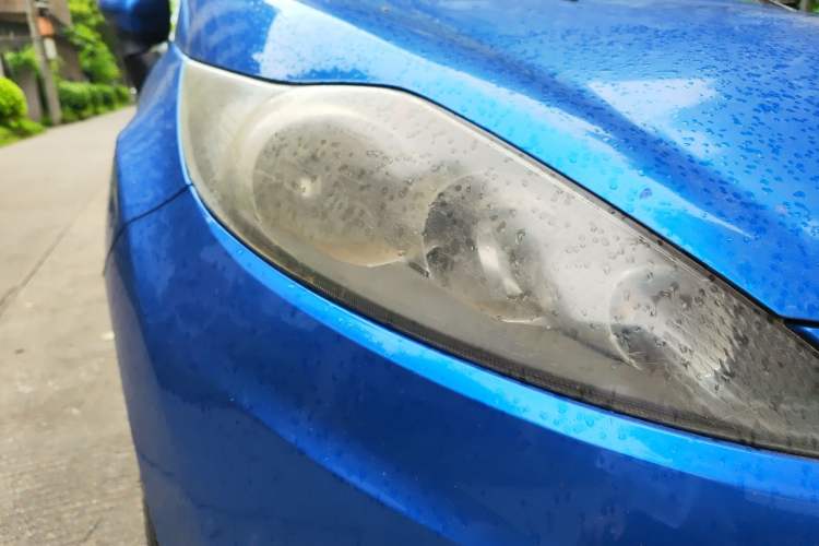 Used Ford Fiesta 2011 Hatchback 1.5L Automatic Fashion Edition Right Front Headlight