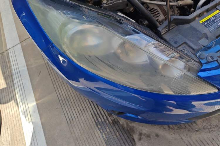 Used Ford Fiesta 2011 Hatchback 1.5L Automatic Fashion Edition Right Front Headlight