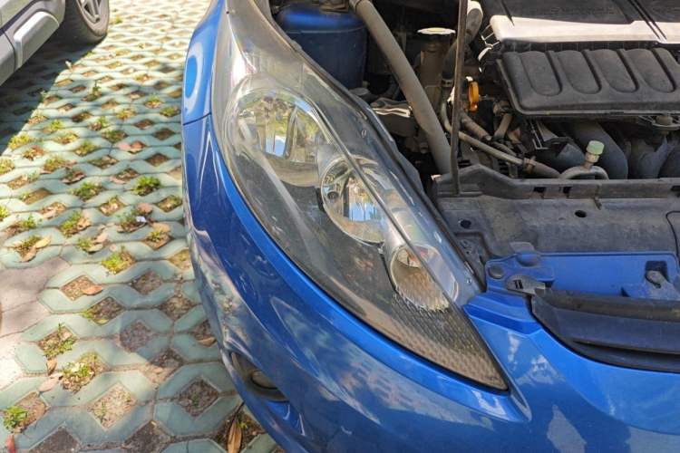 Used Ford Fiesta 2011 Hatchback 1.5L Automatic Fashion Edition Right Front Headlight