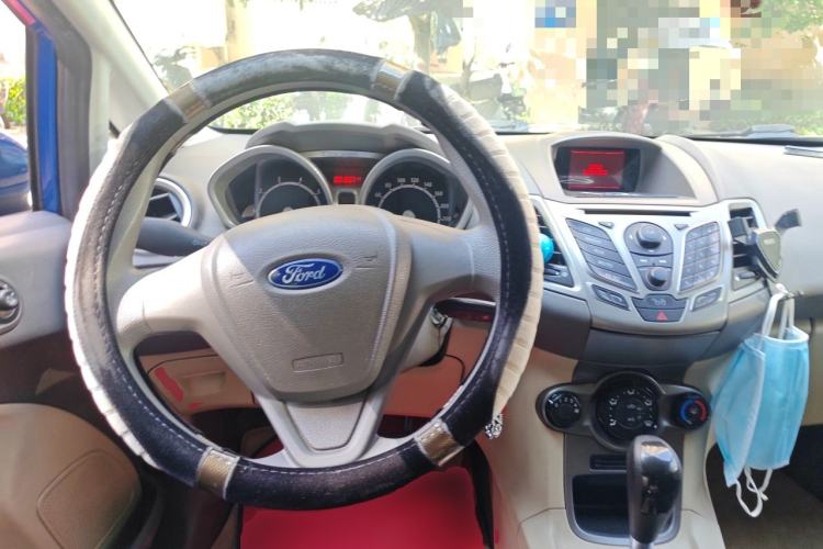 Used Ford Fiesta 2011 Hatchback 1.5L Automatic Fashion Edition Steering Wheel