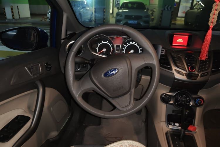 Used Ford Fiesta 2011 Hatchback 1.5L Automatic Fashion Edition Steering Wheel