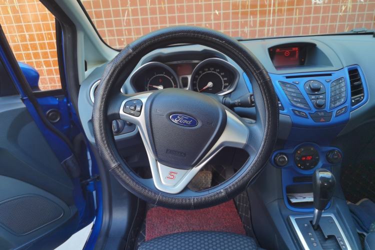 Used Ford Fiesta 2011 Hatchback 1.5L Automatic Dynamic Model Steering Wheel
