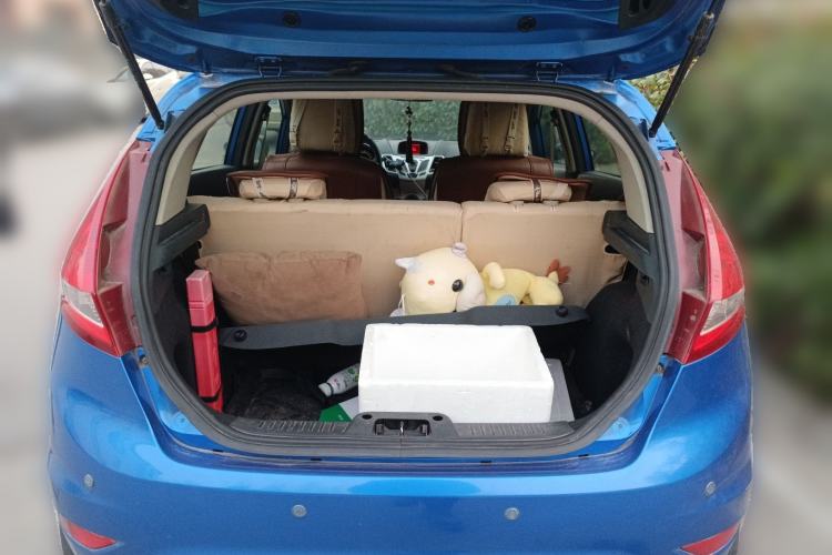 Used Ford Fiesta 2011 Hatchback 1.5L Manual Fashion Edition Trunk