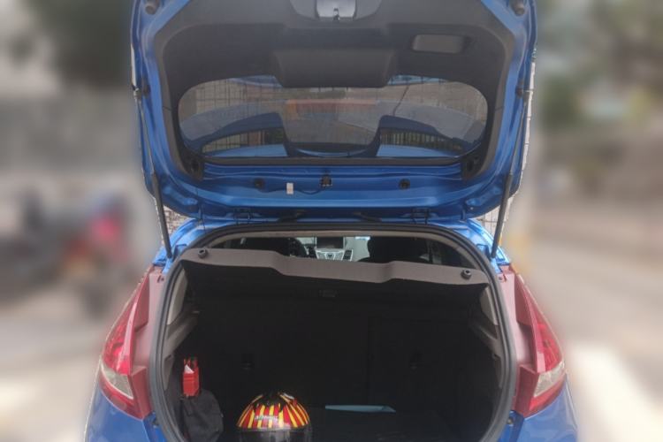 Used Ford Fiesta 2011 Hatchback 1.5L Manual Fashion Edition Trunk