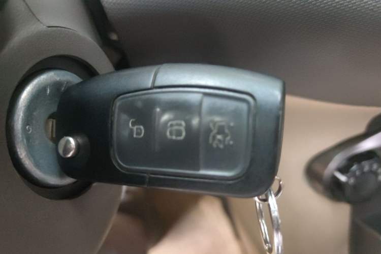 Used Ford Fiesta 2011 Hatchback 1.5L Automatic Fashion Edition Vehicle Key