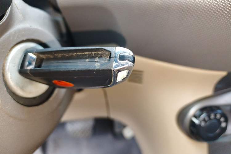 Used Ford Fiesta 2011 Hatchback 1.5L Automatic Fashion Edition Vehicle Key