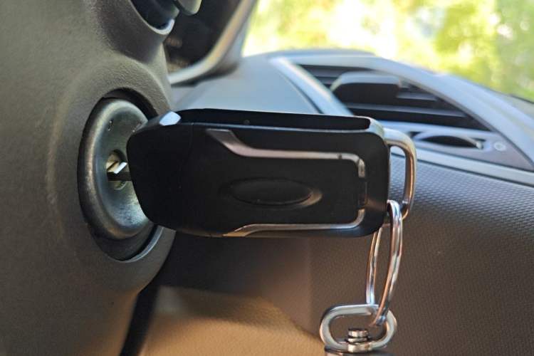 Used Ford Fiesta 2011 Hatchback 1.5L Automatic Fashion Edition Vehicle Key