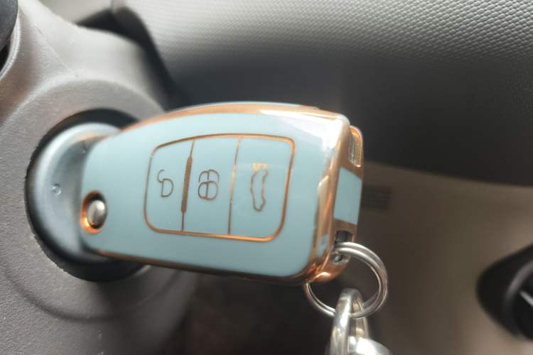 Used Ford Fiesta 2011 Sedan 1.5L Automatic Fashion Edition Vehicle Key