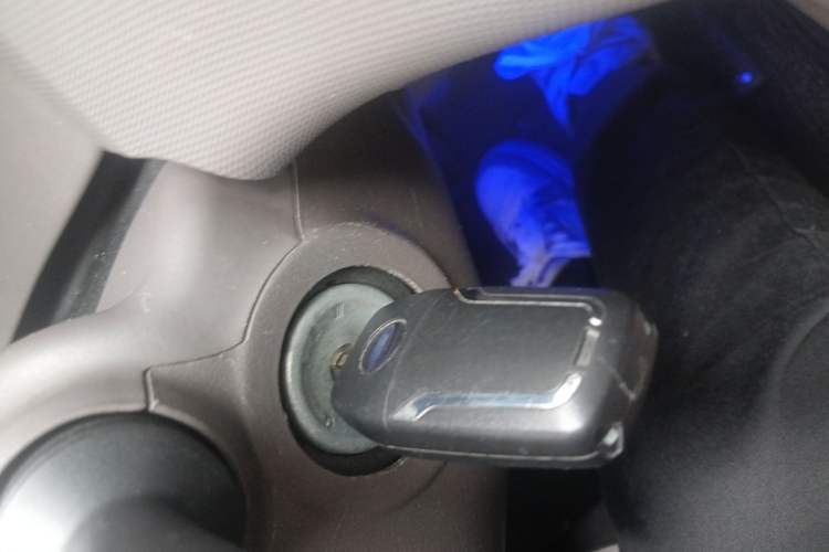 Used Ford Fiesta 2011 Hatchback 1.5L Manual Fashion Edition Vehicle Key
