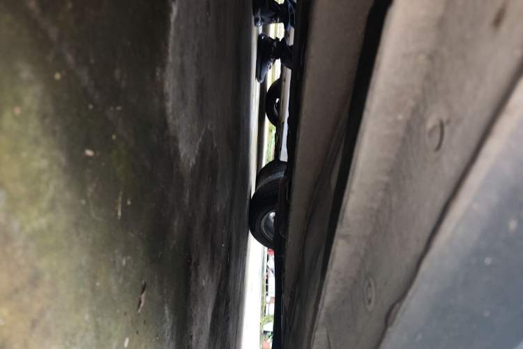 Used Ford Fiesta 2011 Sedan 1.5L Manual Fashion Edition Chassis Front Left