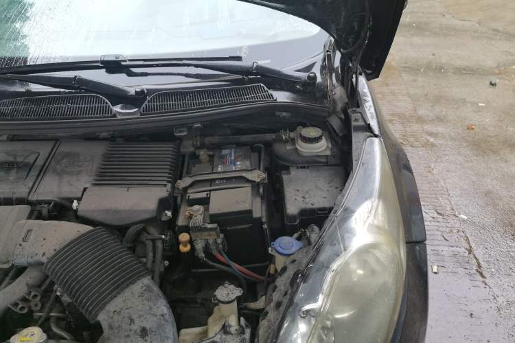 Used Ford Fiesta 2011 Sedan 1.5L Automatic Fashion Edition Engine Bay Left