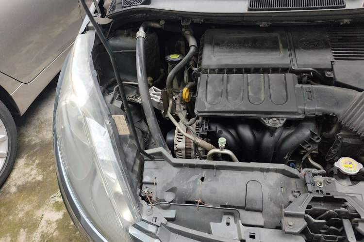Used Ford Fiesta 2011 Sedan 1.5L Manual Fashion Edition Engine Bay Right
