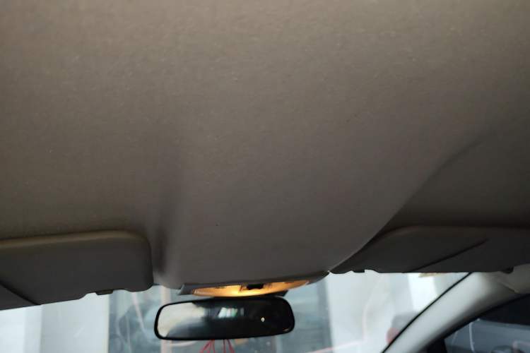 Used Ford Fiesta 2011 Sedan 1.5L Manual Fashion Edition Headliner