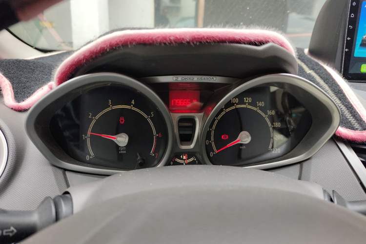 Used Ford Fiesta 2011 Sedan 1.5L Manual Fashion Edition Instrument Cluster