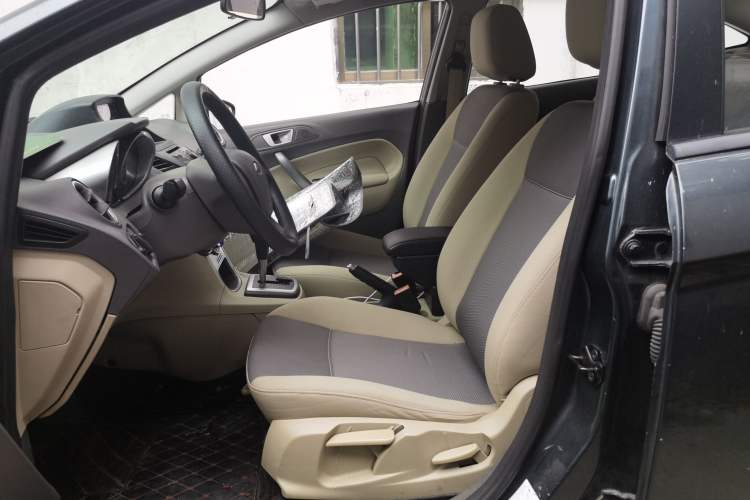 Used Ford Fiesta 2011 Sedan 1.5L Automatic Fashion Edition Left Front Seat