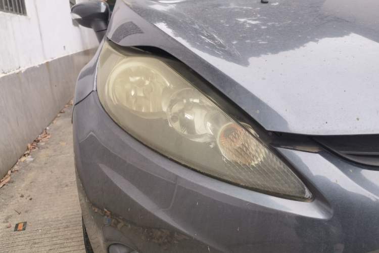 Used Ford Fiesta 2011 Sedan 1.5L Automatic Fashion Edition Right Front Headlight