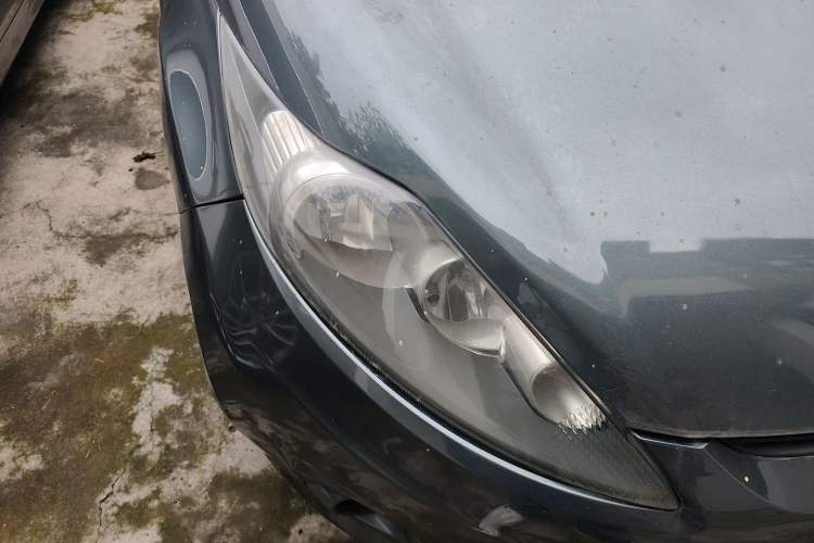 Used Ford Fiesta 2011 Sedan 1.5L Manual Fashion Edition Right Front Headlight