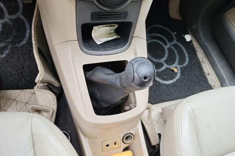 Used Ford Fiesta 2011 Hatchback 1.5L Manual Fashion Edition Gear Lever