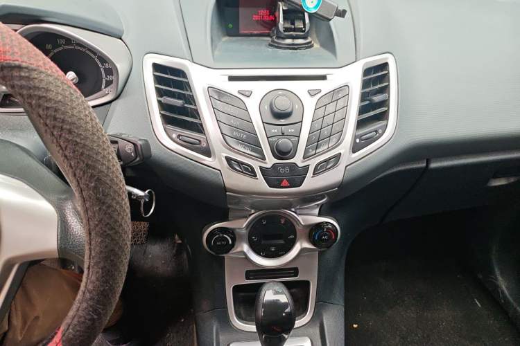 Used Ford Fiesta 2011 Hatchback 1.5L Automatic Sport Model Audio And AC Panel