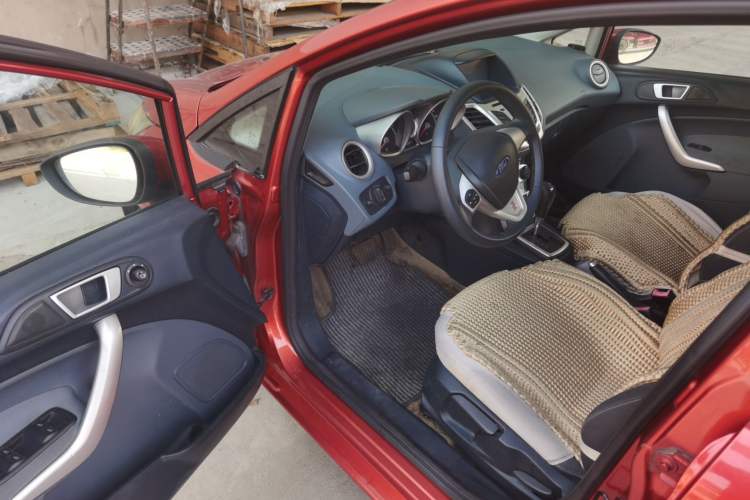 Used Ford Fiesta 2011 Hatchback 1.5L Automatic Sport Model Driver Seat