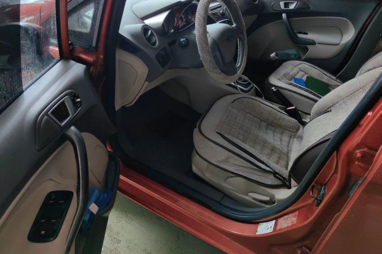 Used Ford Fiesta 2011 Hatchback 1.5L Automatic Fashion Edition Driver Seat