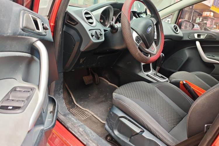 Used Ford Fiesta 2011 Hatchback 1.5L Automatic Sport Model Driver Seat