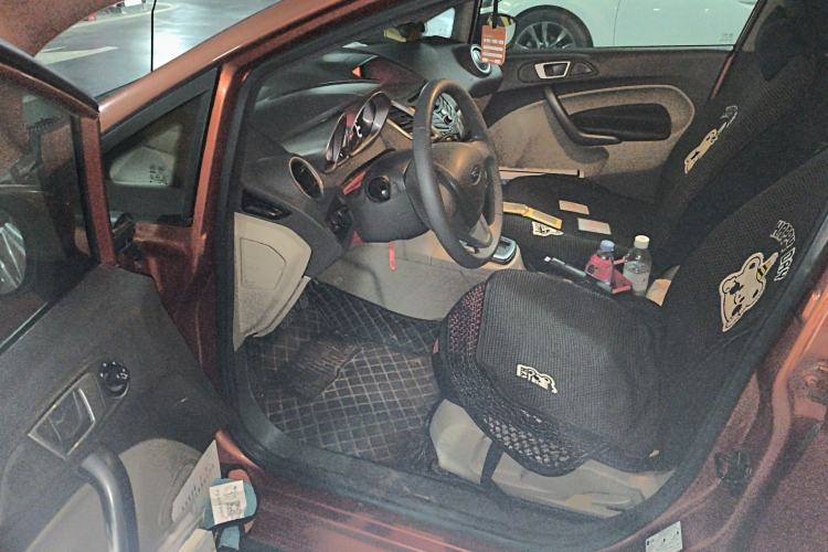 Used Ford Fiesta 2011 Hatchback 1.5L Automatic Fashion Edition Driver Seat