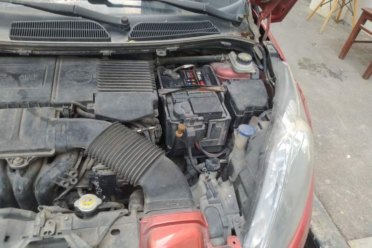 Used Ford Fiesta 2011 Hatchback 1.5L Automatic Fashion Edition Engine Bay Left