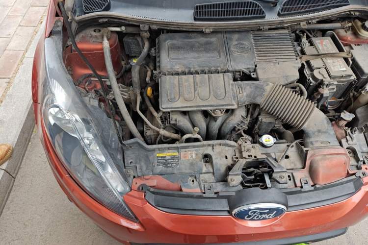 Used Ford Fiesta 2011 Hatchback 1.5L Automatic Fashion Edition Engine Bay Right
