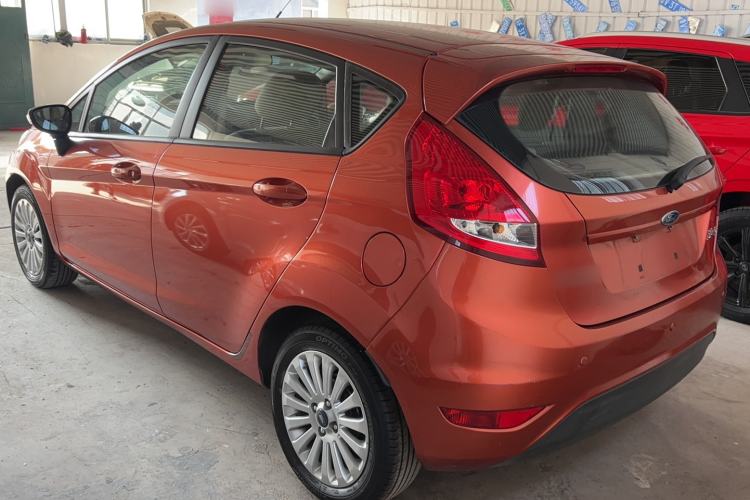 Used Ford Fiesta 2011 Hatchback 1.5L Automatic Fashion Edition Exterior 6