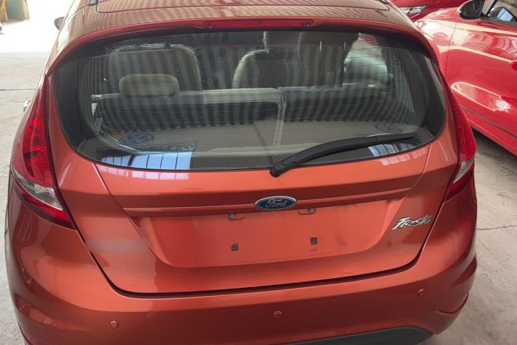 Used Ford Fiesta 2011 Hatchback 1.5L Automatic Fashion Edition Exterior 7