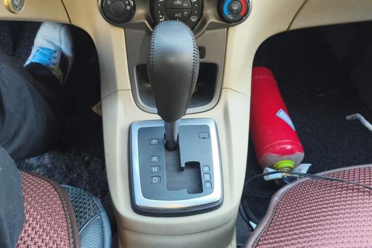 Used Ford Fiesta 2011 Hatchback 1.5L Automatic Fashion Edition Gear Lever