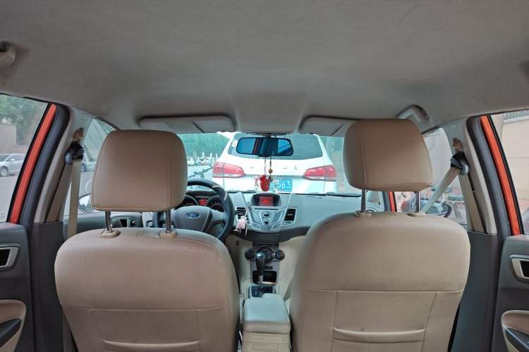 Used Ford Fiesta 2011 Hatchback 1.5L Automatic Fashion Edition Headliner