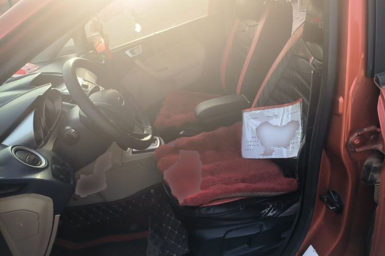 Used Ford Fiesta 2011 Hatchback 1.5L Automatic Fashion Edition Left Front Seat