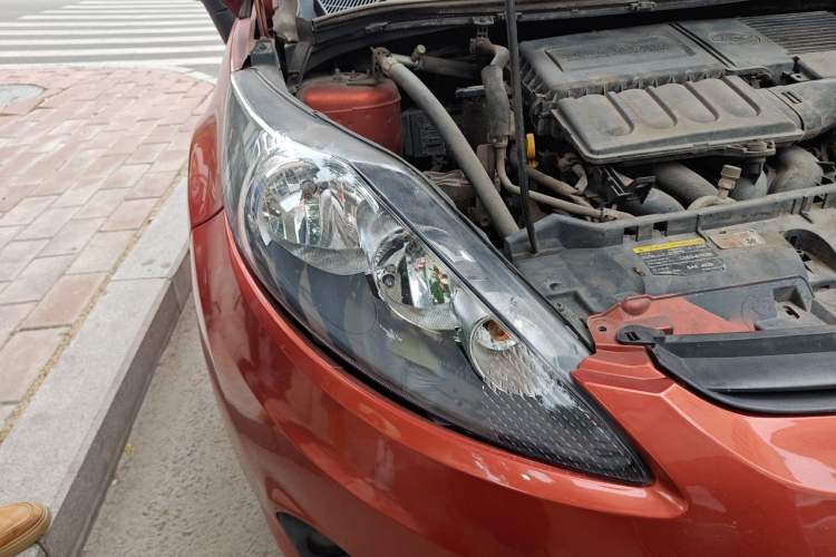 Used Ford Fiesta 2011 Hatchback 1.5L Automatic Fashion Edition Right Front Headlight