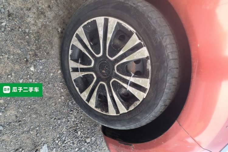 Used Ford Fiesta 2011 Hatchback 1.5L Automatic Fashion Edition Right Front Wheel Hub
