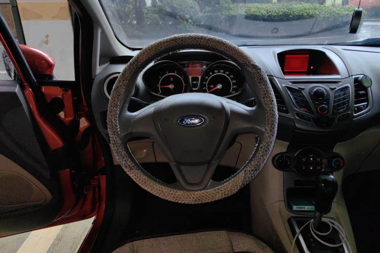 Used Ford Fiesta 2011 Hatchback 1.5L Automatic Fashion Edition Steering Wheel