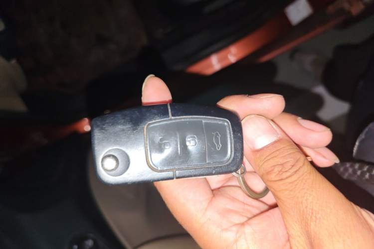 Used Ford Fiesta 2011 Hatchback 1.5L Automatic Fashion Edition Vehicle Key