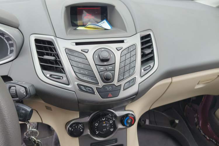 Used Ford Fiesta 2011 Hatchback 1.5L Manual Fashion Edition Audio And AC Panel