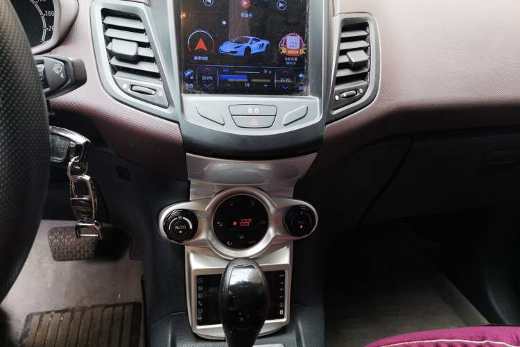 Used Ford Fiesta 2011 Hatchback 1.5L Automatic Sport Model Audio And AC Panel