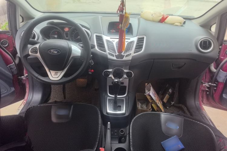 Used Ford Fiesta 2011 Hatchback 1.5L Automatic Sport Model Center Console