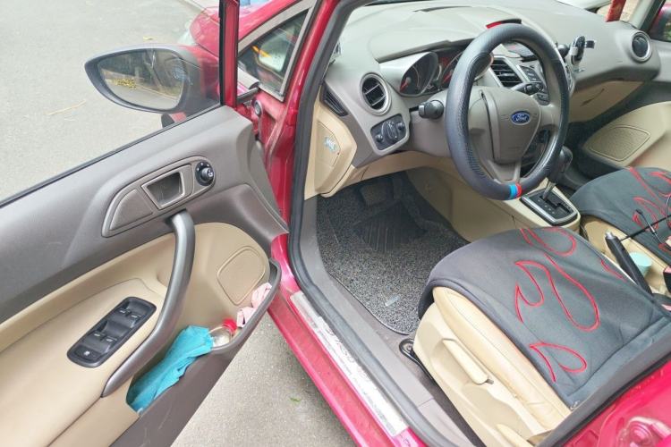Used Ford Fiesta 2011 Hatchback 1.5L Automatic Fashion Edition Driver Seat