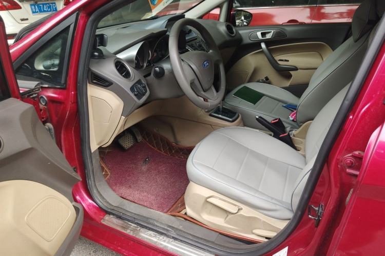 Used Ford Fiesta 2011 Hatchback 1.5L Automatic Fashion Edition Driver Seat