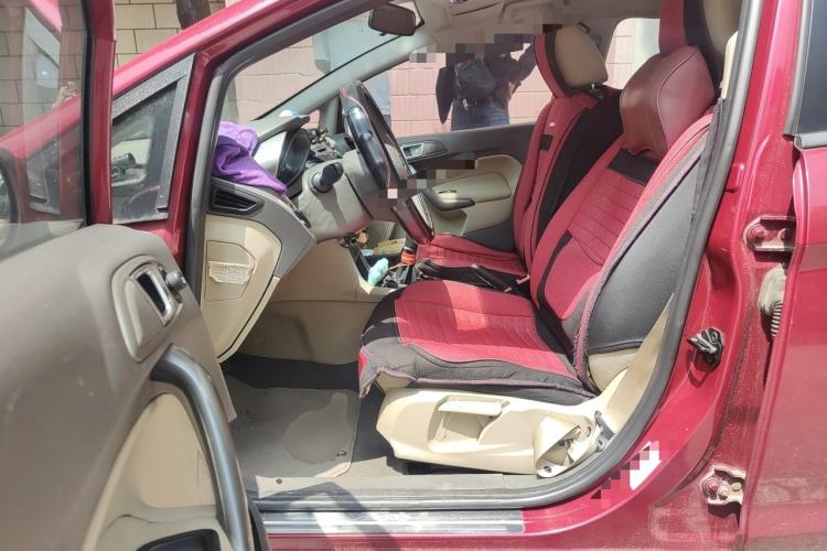 Used Ford Fiesta 2011 Hatchback 1.5L Manual Fashion Edition Driver Seat