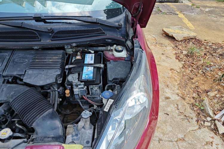 Used Ford Fiesta 2011 Sedan 1.5L Automatic Fashion Edition Engine Bay Left