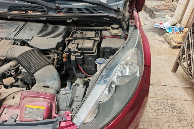 Used Ford Fiesta 2011 Hatchback 1.5L Automatic Fashion Edition Engine Bay Left