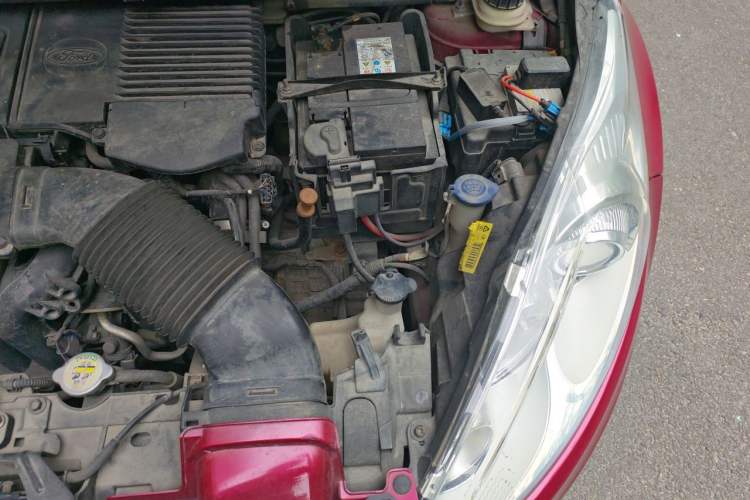 Used Ford Fiesta 2011 Hatchback 1.5L Automatic Fashion Edition Engine Bay Left